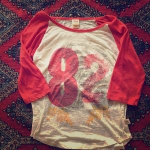 Quarter sleeve t-shirt